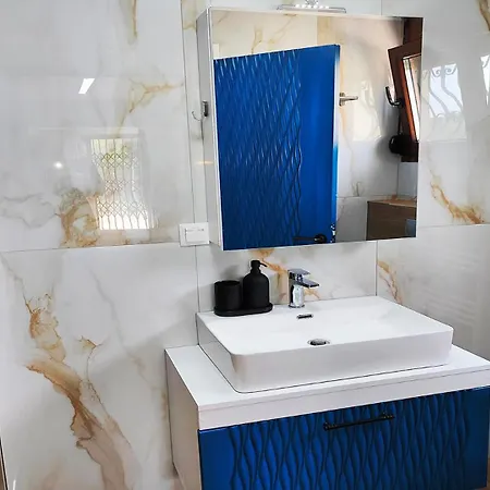 Helvetia Luxury Pool Vila Kriopigi
