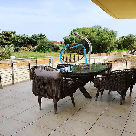 Helvetia Luxury Pool Vila *