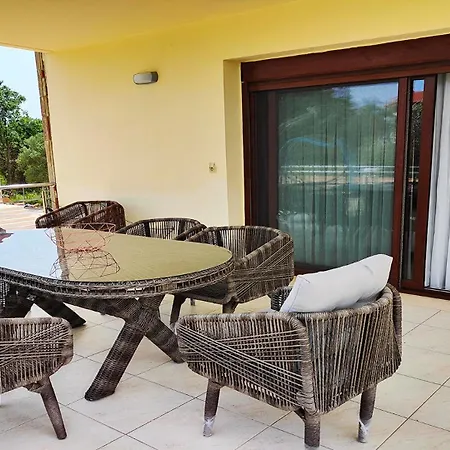 Helvetia Luxury Pool Vila Kriopigi